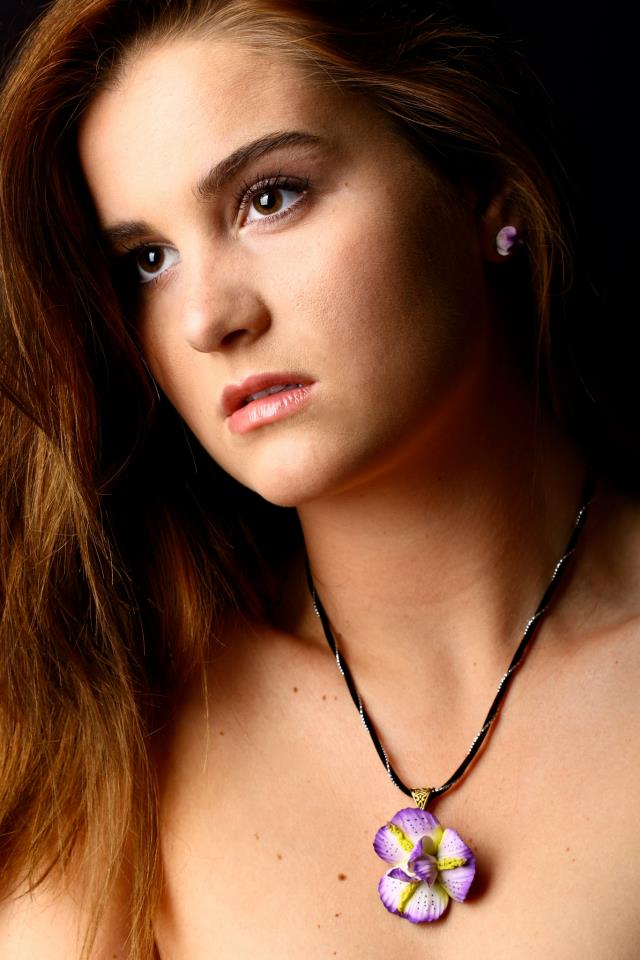 Female model photo shoot of Victoria Cooke
