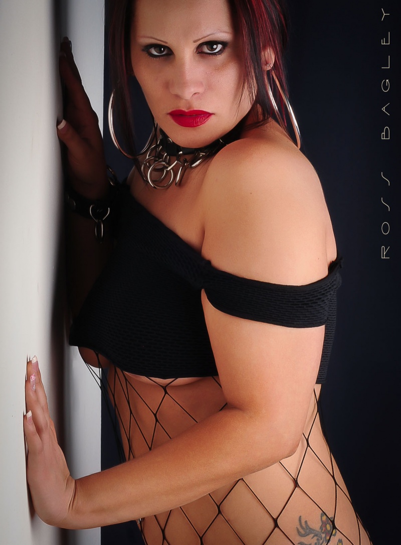 Female model photo shoot of Sensy by Ross Bagley