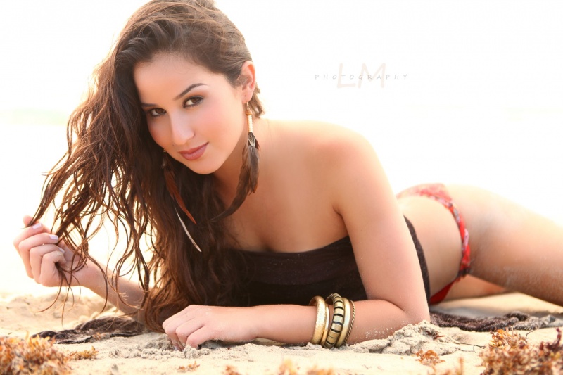 Female model photo shoot of Sabrina Fernandez