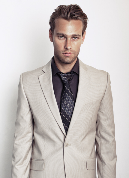 Male model photo shoot of Daniel Taveras