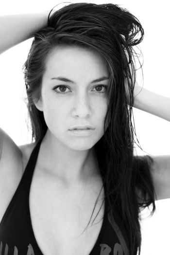 Female model photo shoot of Stephanie Hille