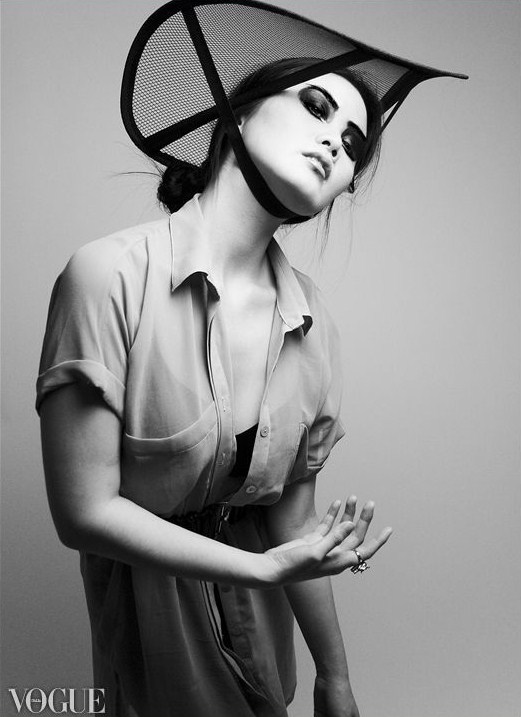 Female model photo shoot of Korto Photography and A I L E E N, makeup by Deanna Rae Artistry