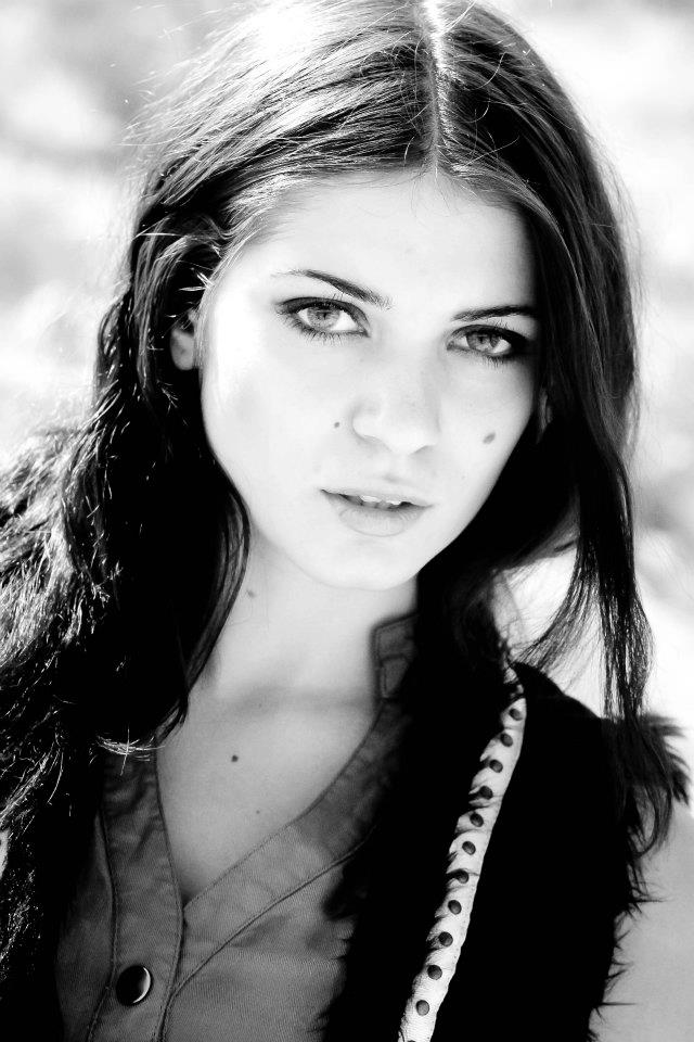 Female model photo shoot of Natali Raleva