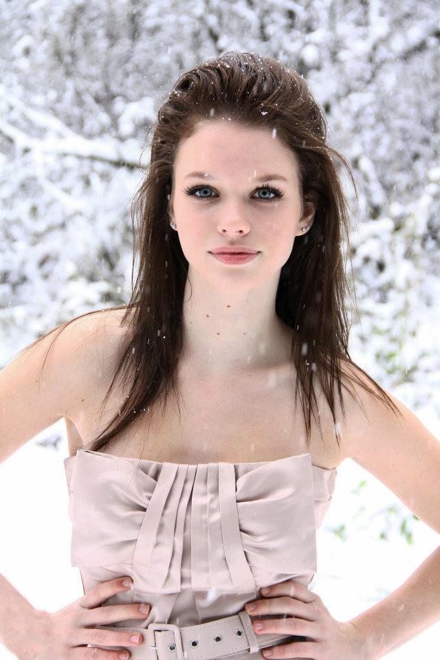 Female model photo shoot of Jordan Baker by Rob Baker in Washington