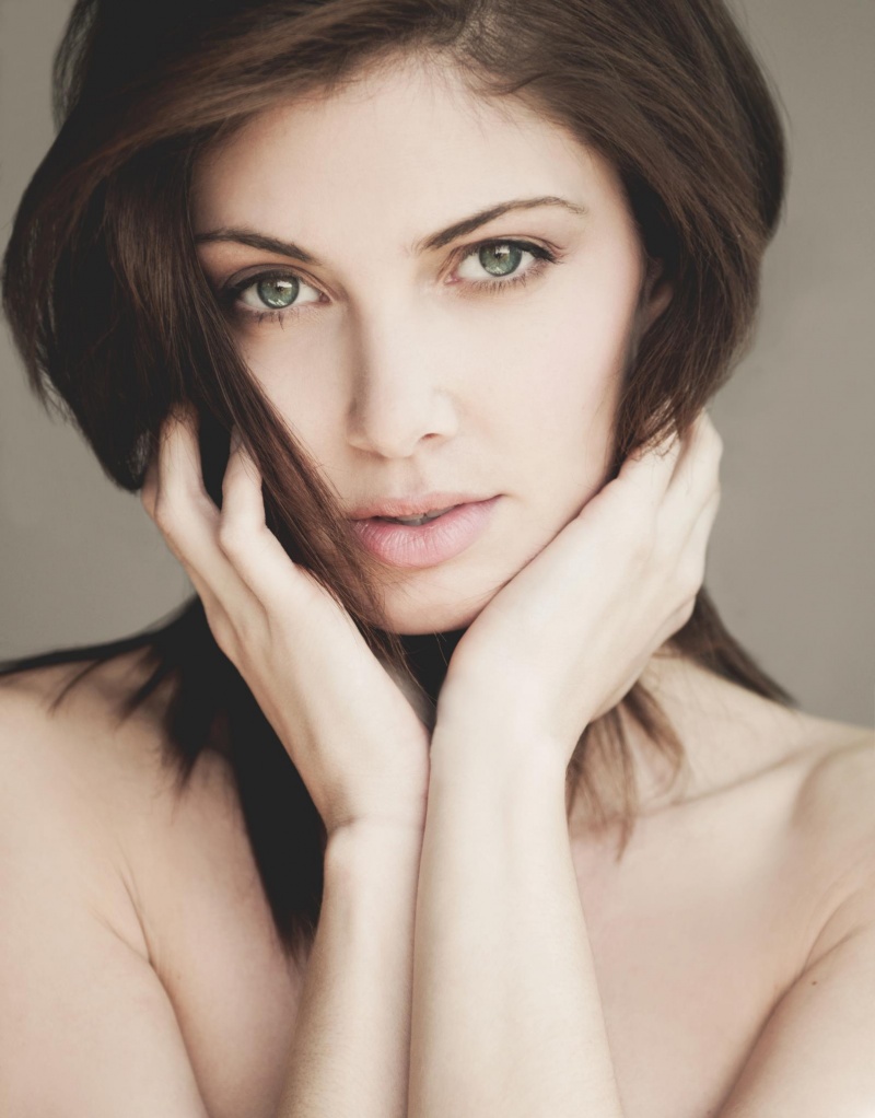 Female model photo shoot of Amanda Chvatal