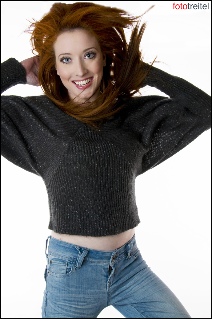 Female model photo shoot of Christy Faulkner by fototreitel