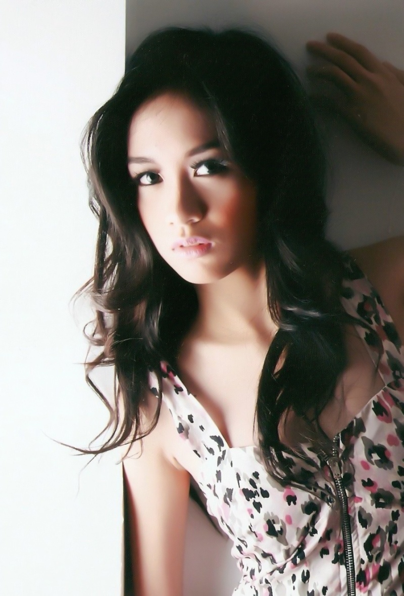 Female model photo shoot of Chin Chin Obcena