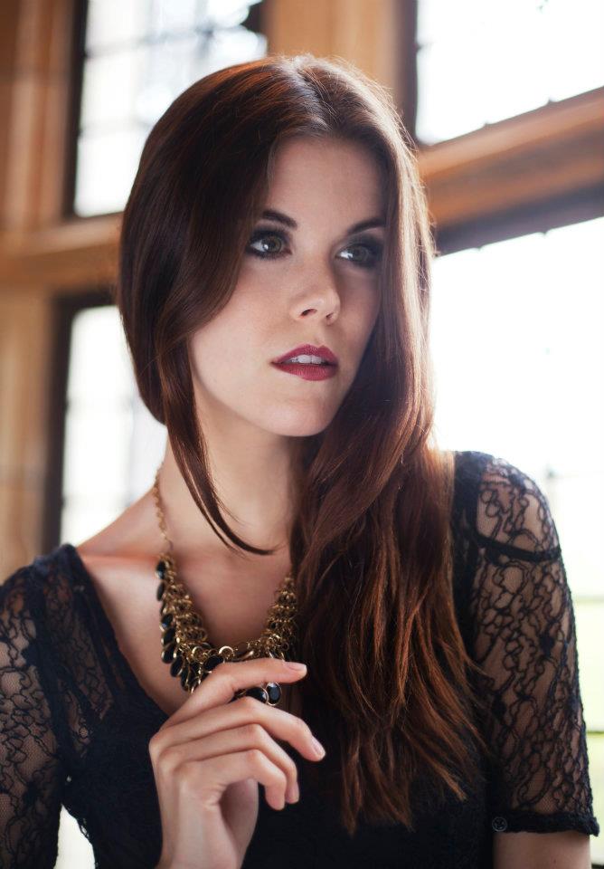 Female model photo shoot of Natasha Gisondi