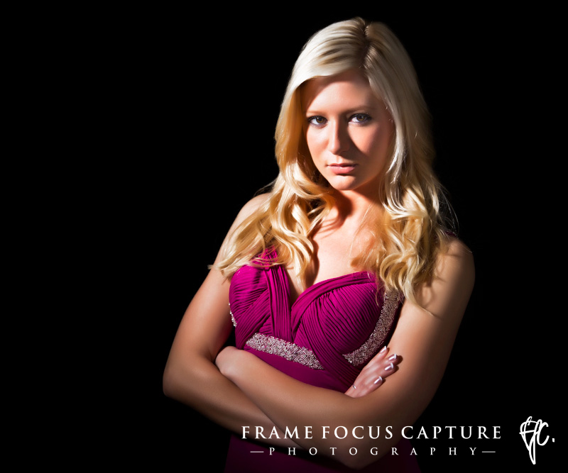 Male and Female model photo shoot of Frame Focus Capture and Jules Ren in Dundee
