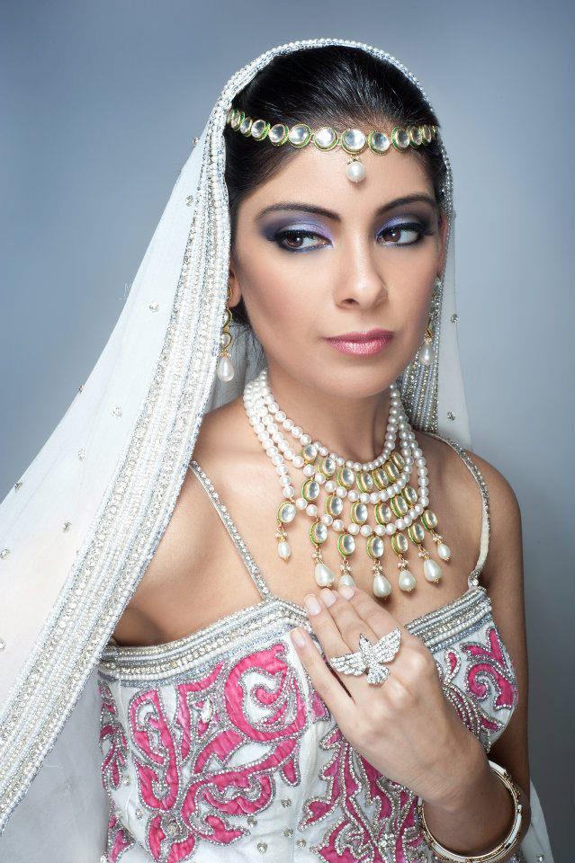 Female model photo shoot of Indus beauty