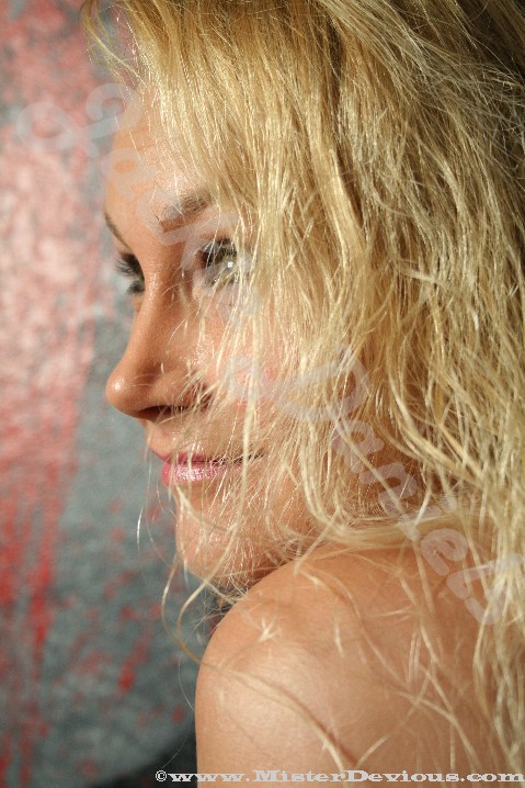 Female model photo shoot of Ms Daniels