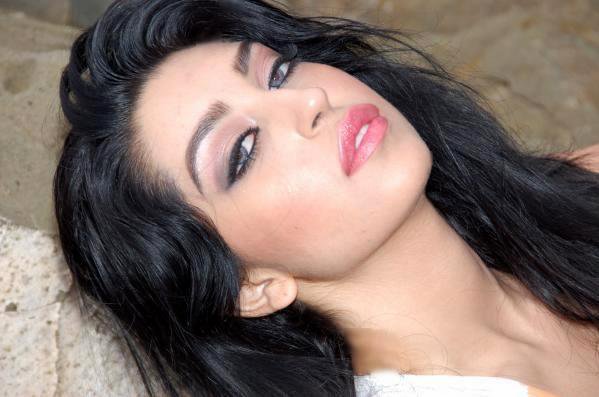 Female model photo shoot of Bahar Hashemi