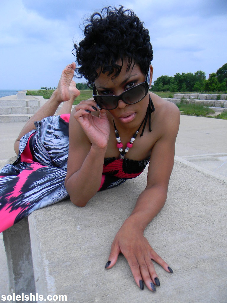 Female model photo shoot of Adrienne Faye in lakefront