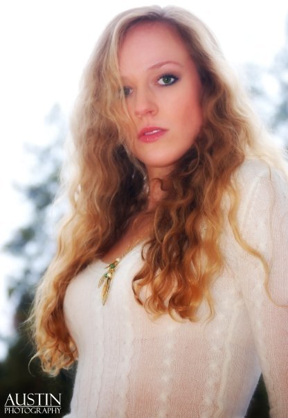 Female model photo shoot of Allison Reinstein