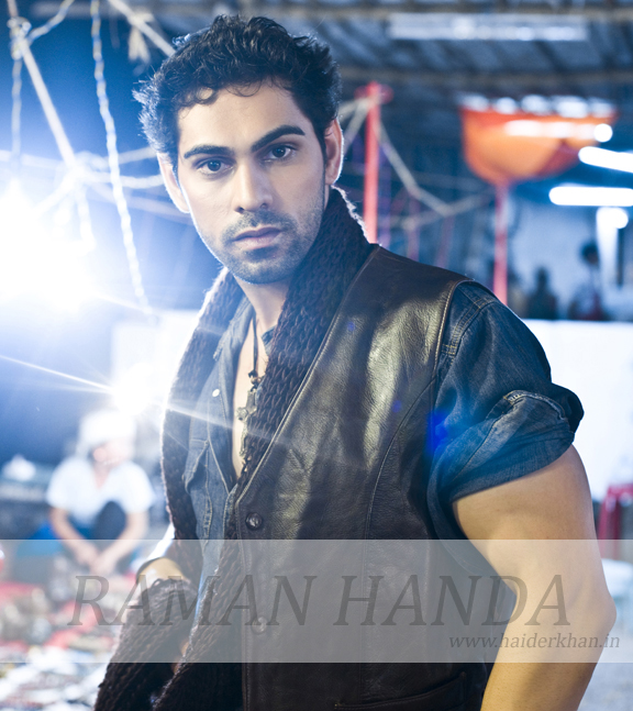 Male model photo shoot of Raman Handa
