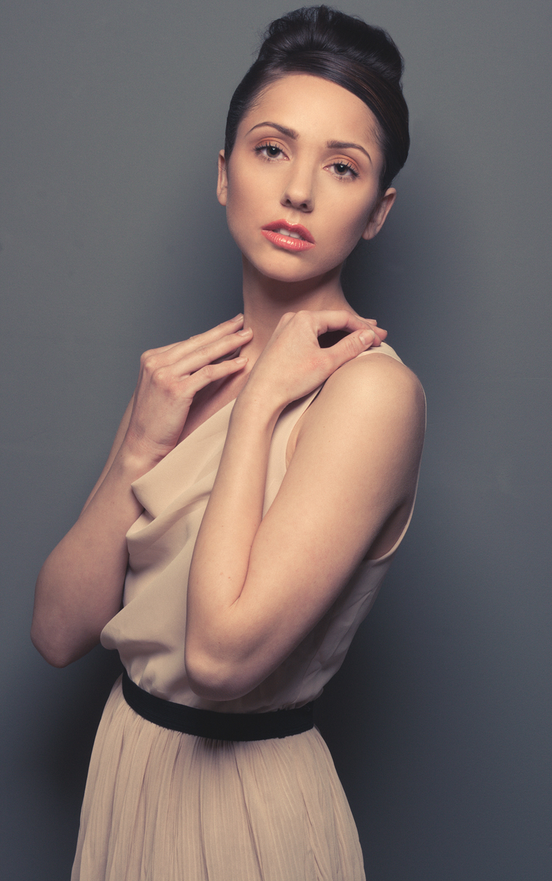 Female model photo shoot of Natalie Light