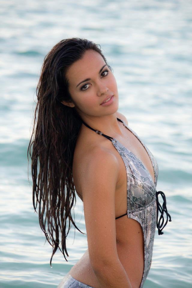 Female model photo shoot of Steisha in Kailua