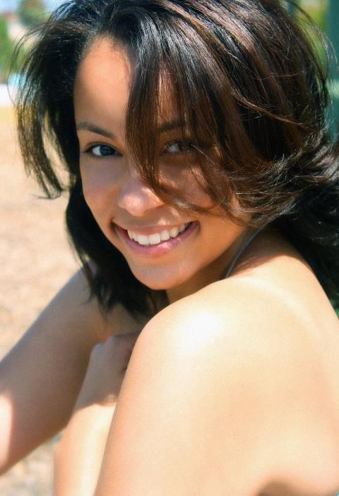 Female model photo shoot of Tierra Johnson