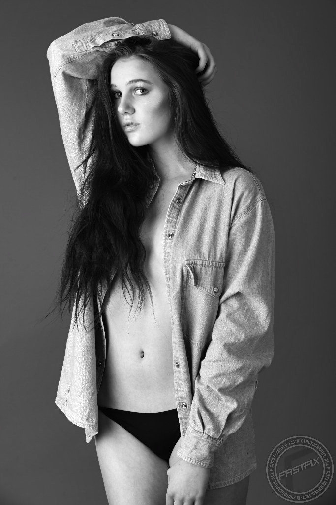 Female model photo shoot of Hazel Imrie 