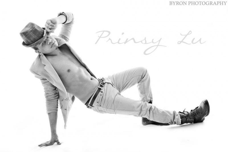 Male model photo shoot of Prinsy Lu 
