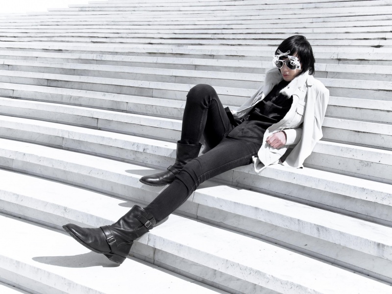 Male model photo shoot of Yao An