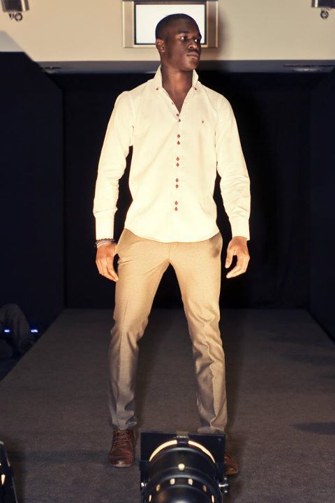 Male model photo shoot of Obafemi Akinwale