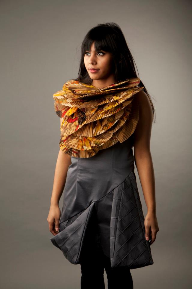 Female model photo shoot of Nazmeen Ullah 