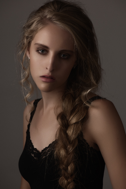Female model photo shoot of Mia Stoutenborough