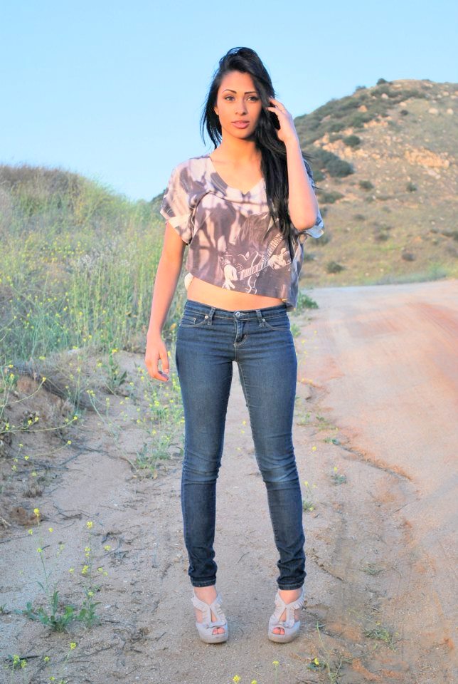 Female model photo shoot of Iliana Contreras in Richie Canyon Mountains