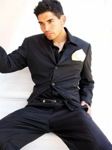 Male model photo shoot of Derek Turbin