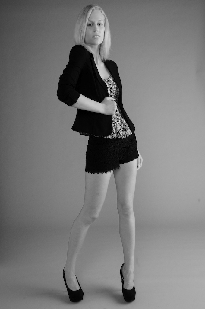 Female model photo shoot of Ashley L R in Houston, TX