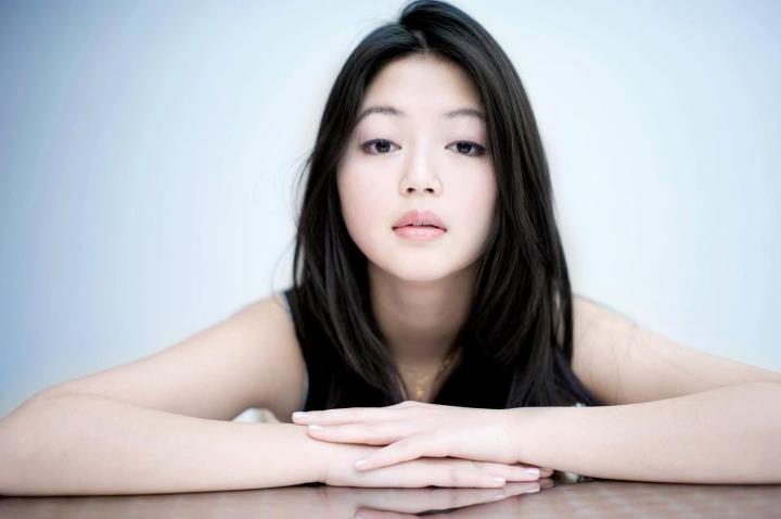 Female model photo shoot of M Zhu