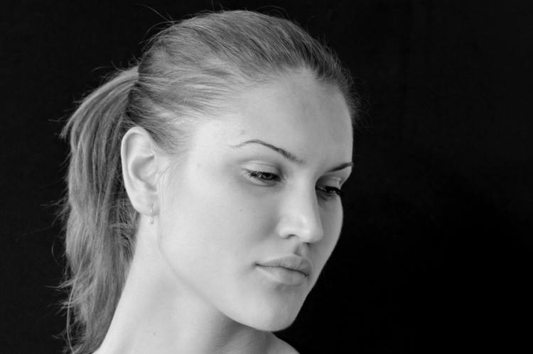 Female model photo shoot of KarlinaBerza