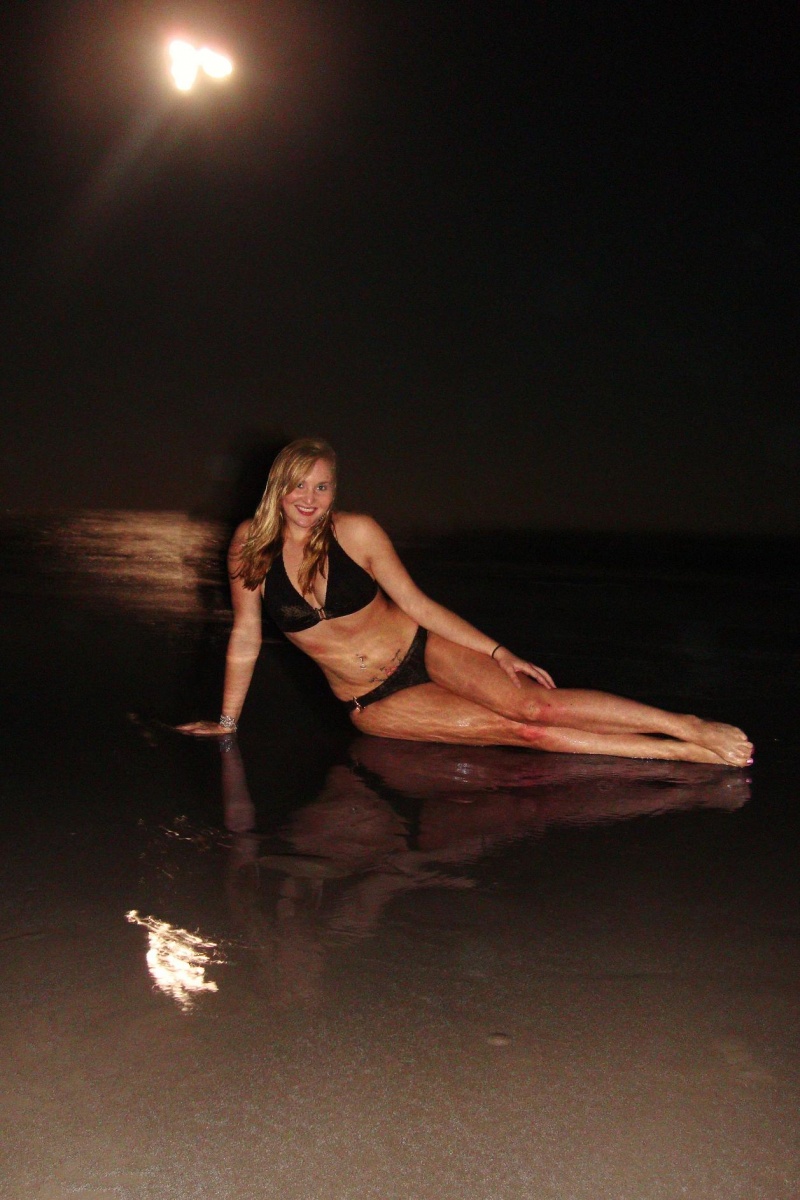Female model photo shoot of Melissa Woodring