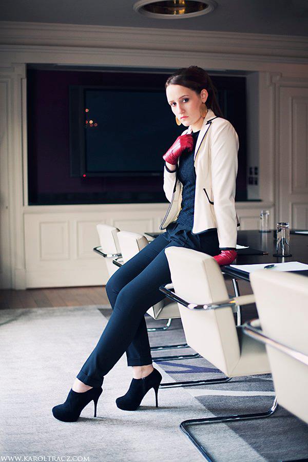 Female model photo shoot of Louise Catherine Kelly in The Westbury Hotel