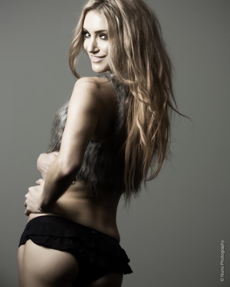 Female model photo shoot of Donna-Marie Milne