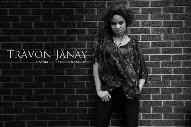 Female model photo shoot of Travon Janay