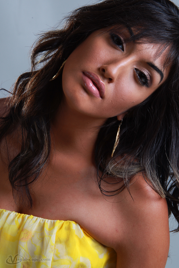 Female model photo shoot of Niza Idimah by Visualscape