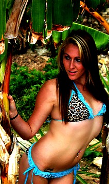 Female model photo shoot of Sarah Nelson-B in San Pedro beach