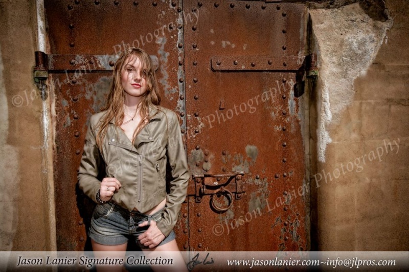 Female model photo shoot of Elly Handley in Fort Stark NH