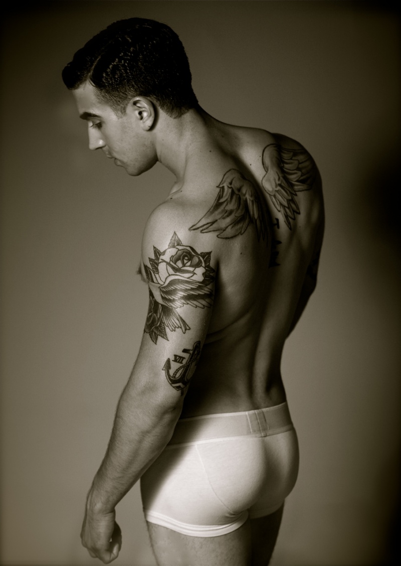 Male model photo shoot of Jorge Serrano