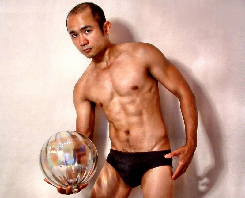 Male model photo shoot of Kelvin Diaz
