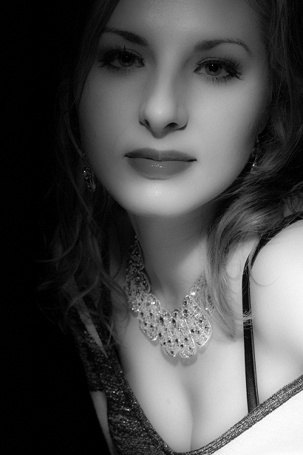 Female model photo shoot of GosiaN by trevorhope