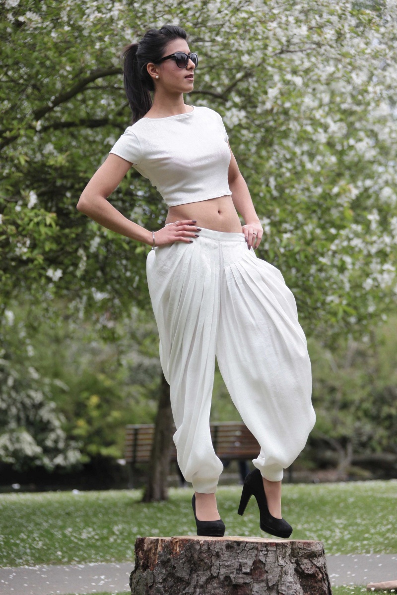 Female model photo shoot of Jaz Kaur in London