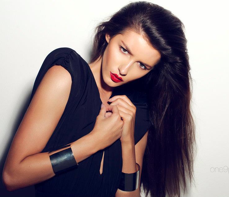Female model photo shoot of Olivia-Fayne
