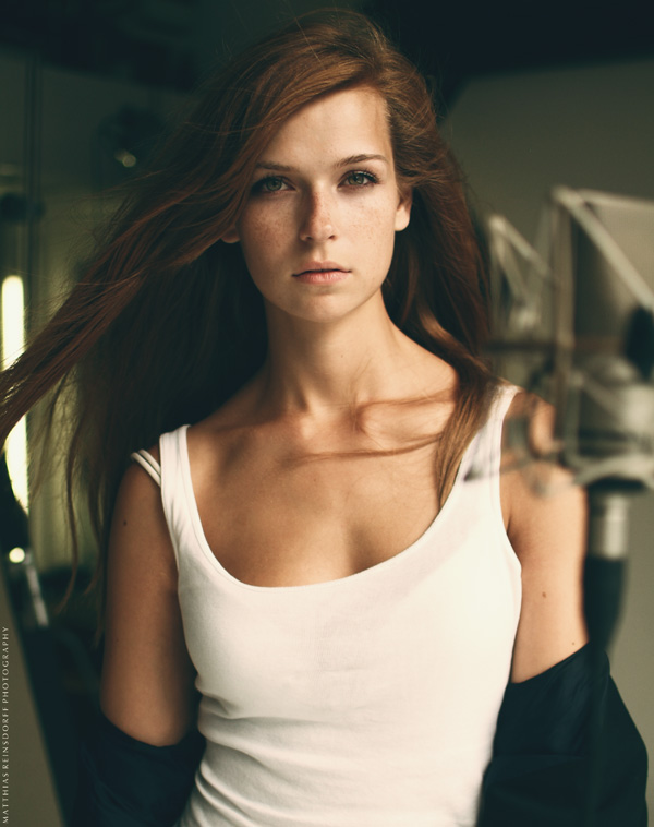 Female model photo shoot of Anna Ava