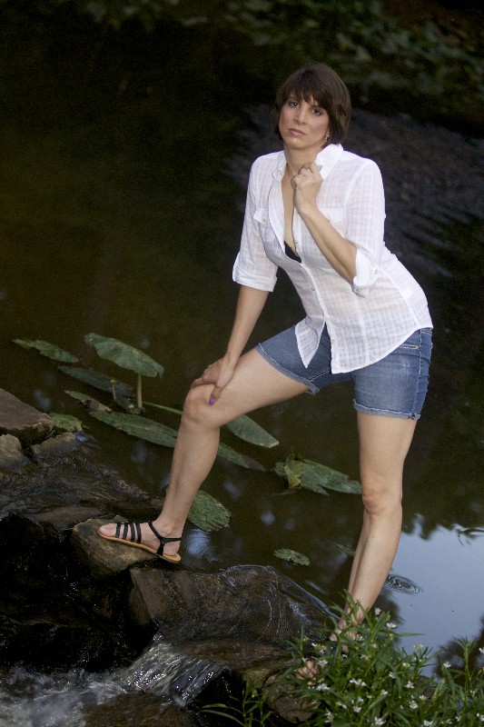 Female model photo shoot of Rosemarie Doe in Glencairn Gardens Rock Hill