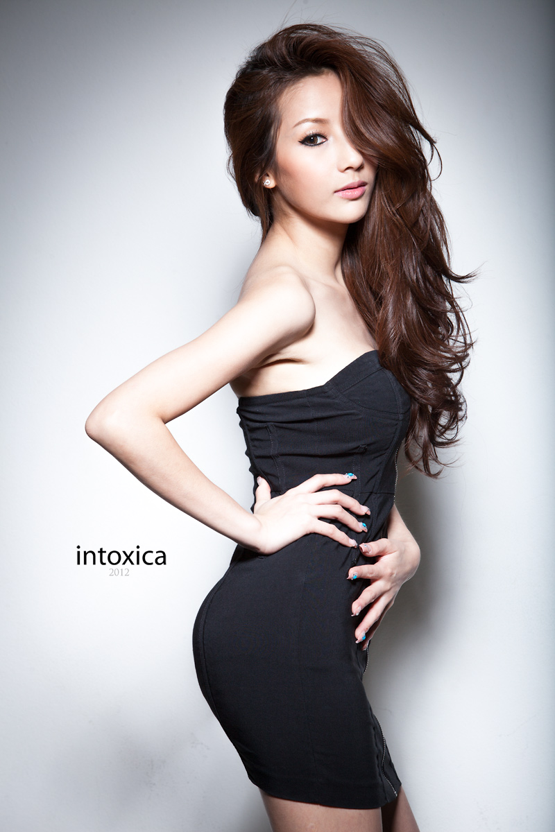 Male model photo shoot of INTOXICA in Sayompoo Studio Bangkok