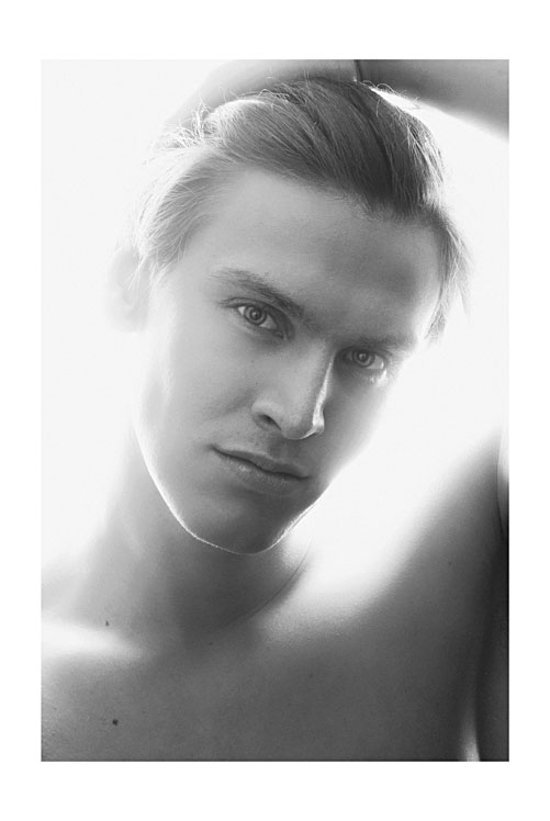 Male model photo shoot of bjorn de vaal