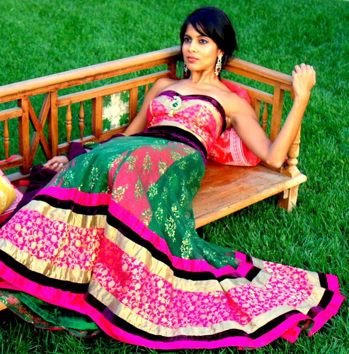 Female model photo shoot of Preethi 